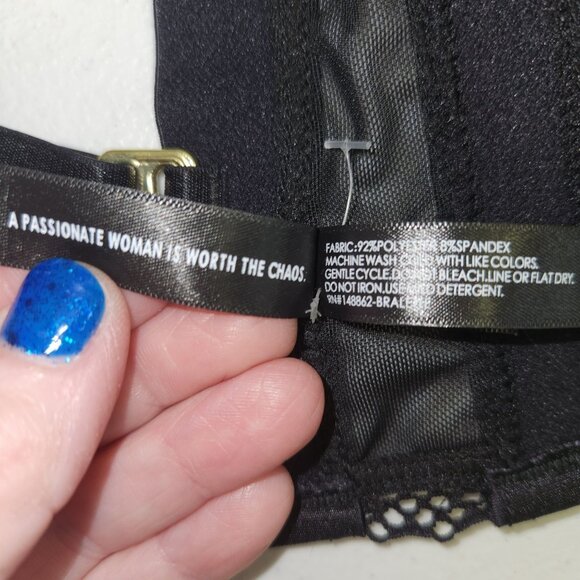 Torrid Curve Black Strappy Lace Detail Longline Bra Gold Hardware 3720 - Picture 7 of 10